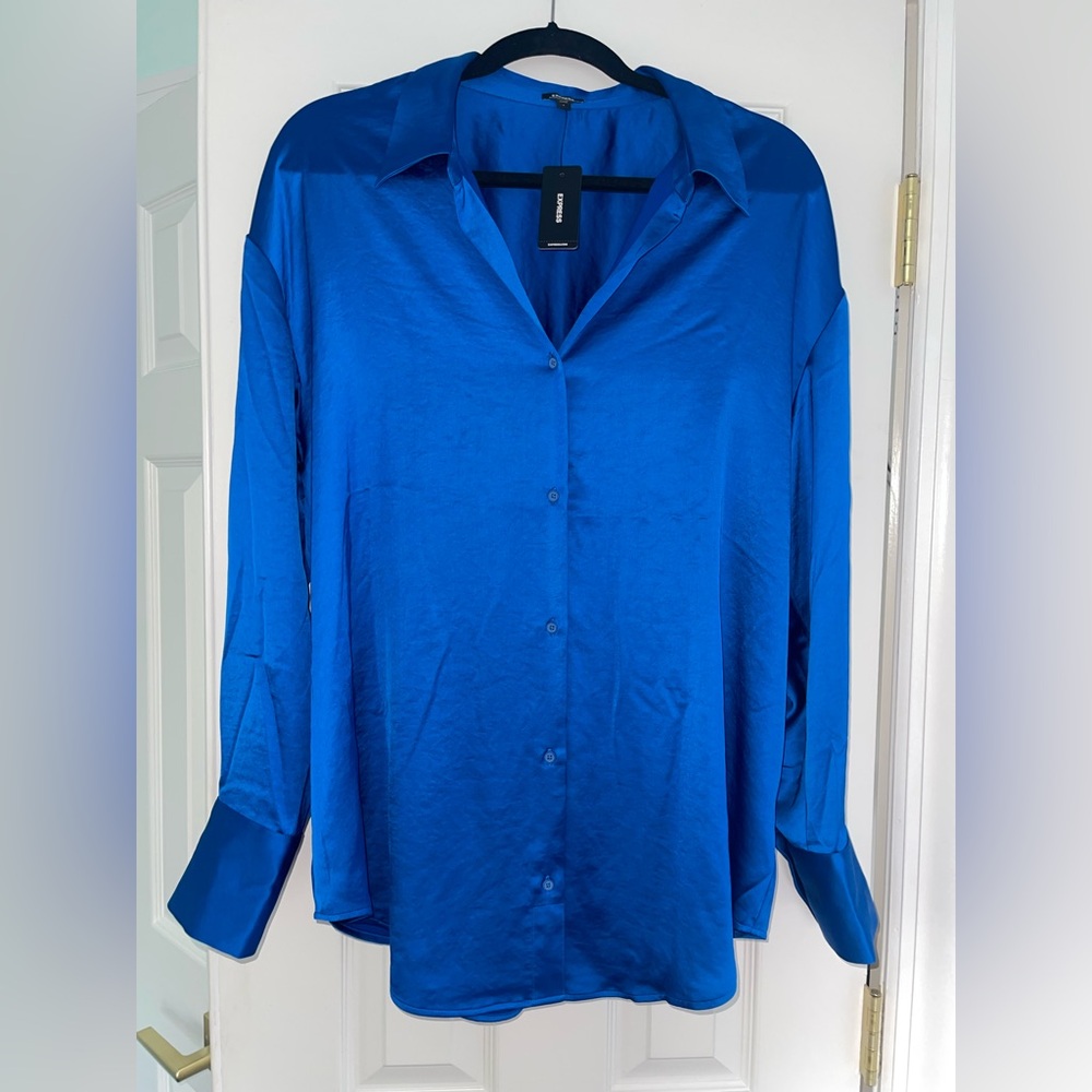 Express Vibrant Blue Top (size: Large)